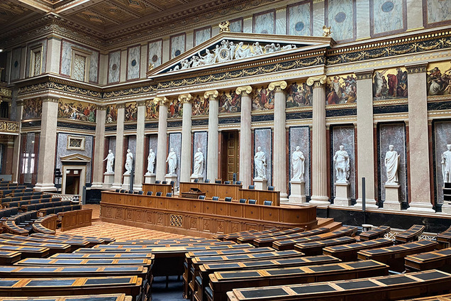 Sitzungssaal des Parlaments
