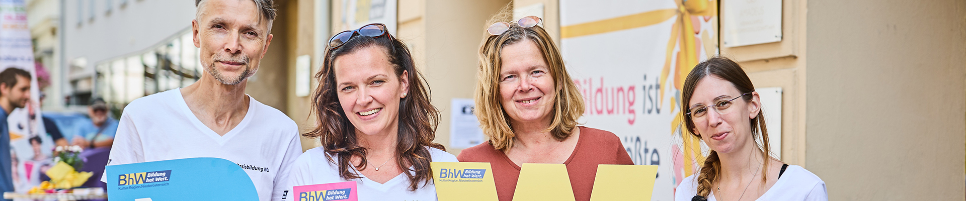 Welttag der Alphabetisierung – BhW Niederösterreich-Team beim Info-Stand in St. Pölten September 2024
